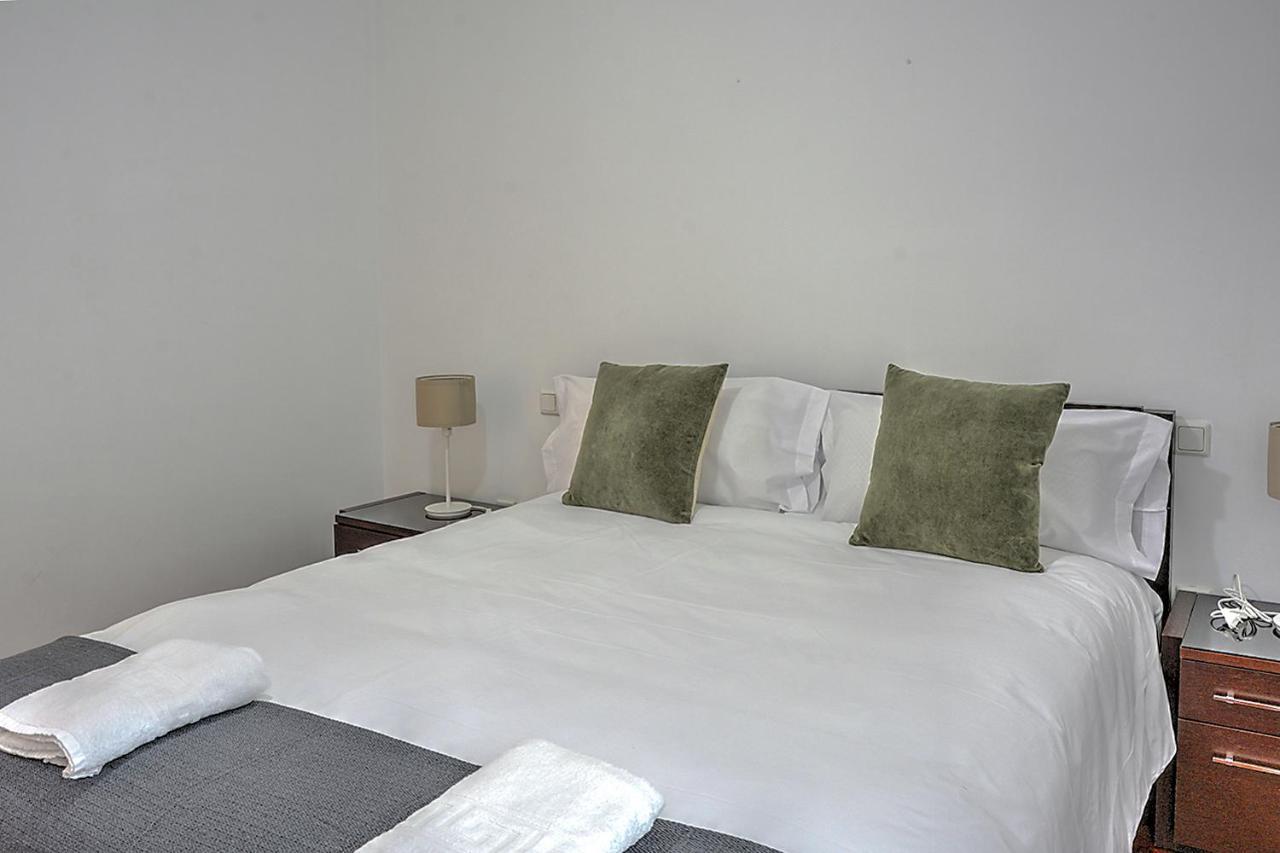 San Bernardo Family Apartment Севиля Екстериор снимка