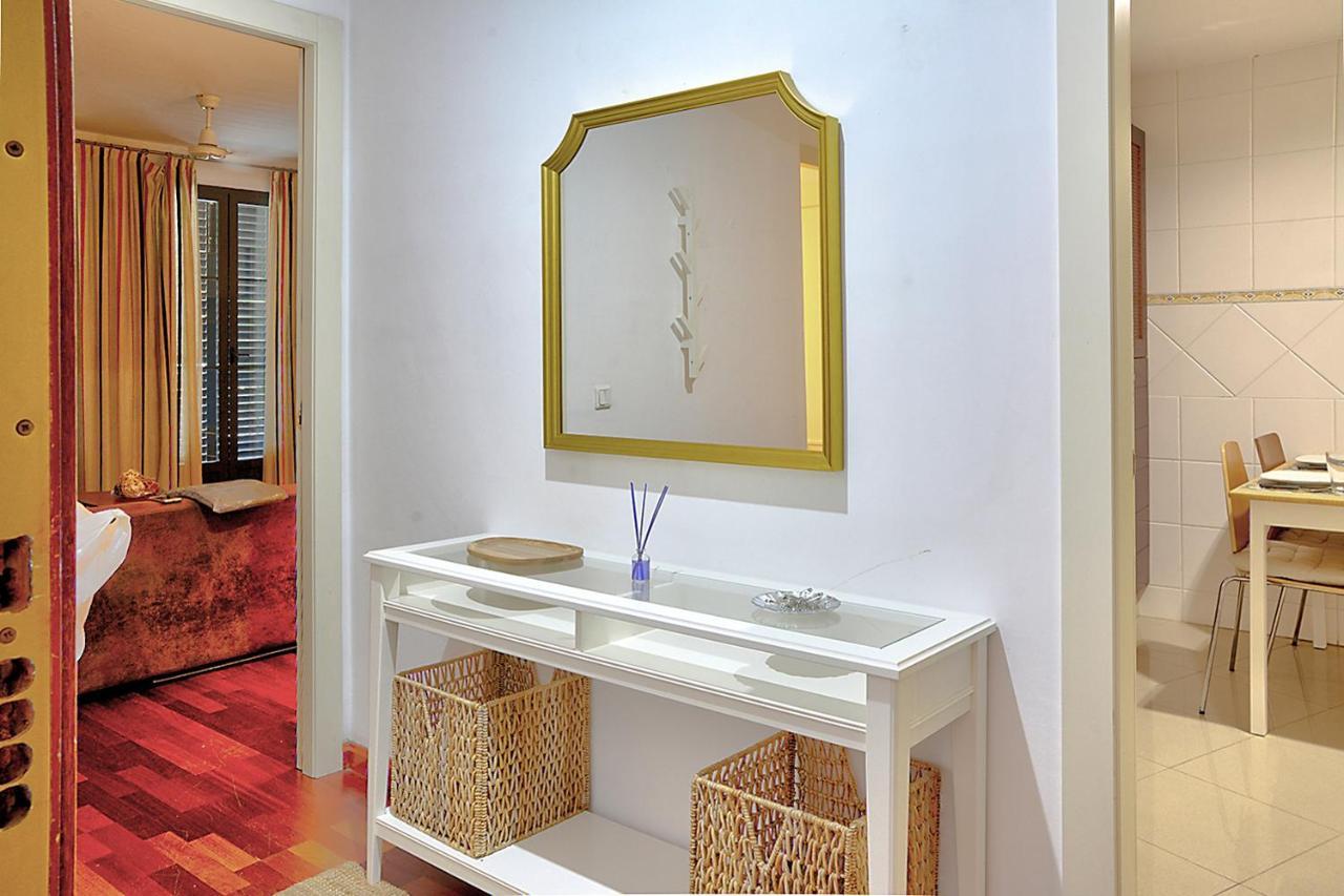San Bernardo Family Apartment Севиля Екстериор снимка