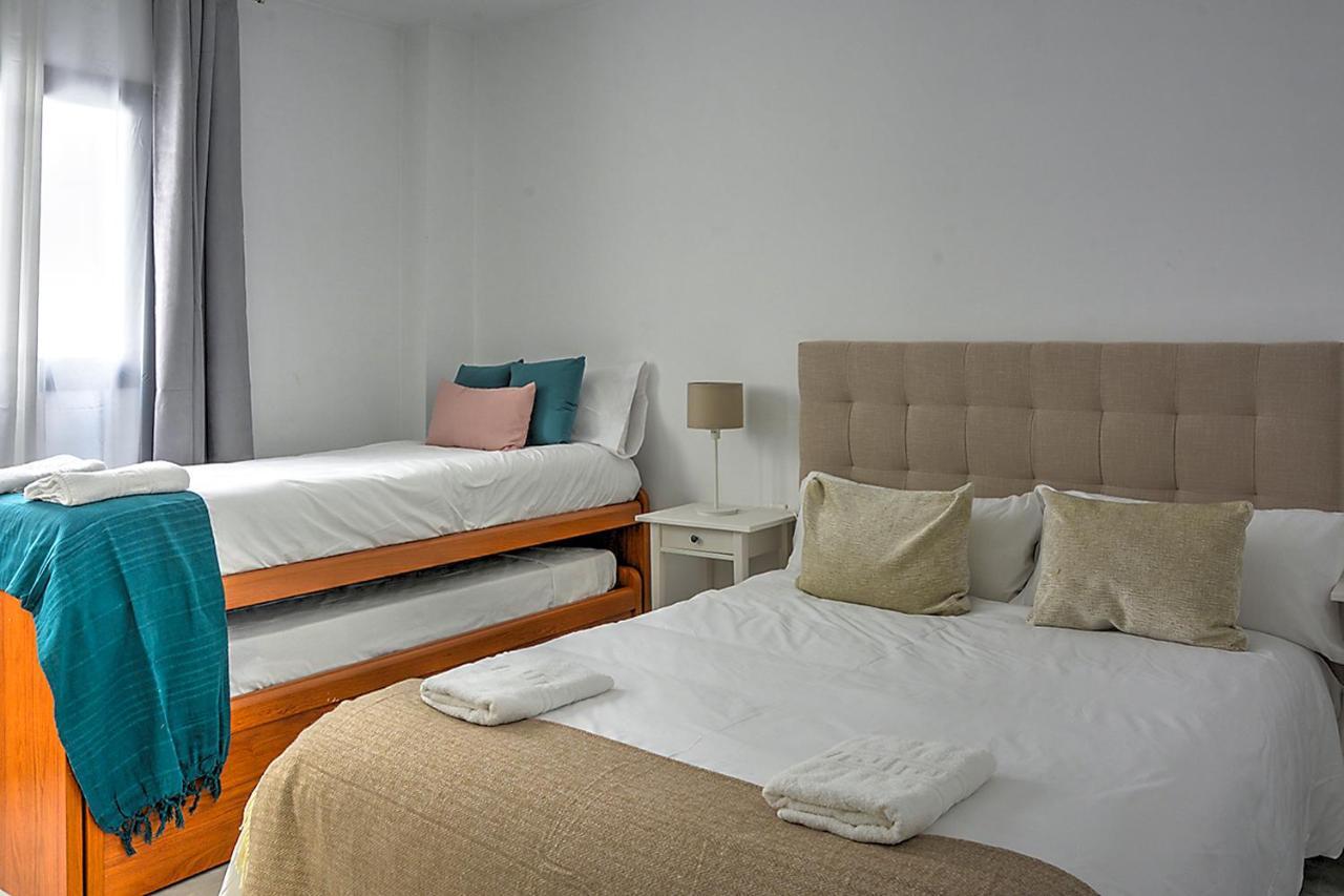 San Bernardo Family Apartment Севиля Екстериор снимка