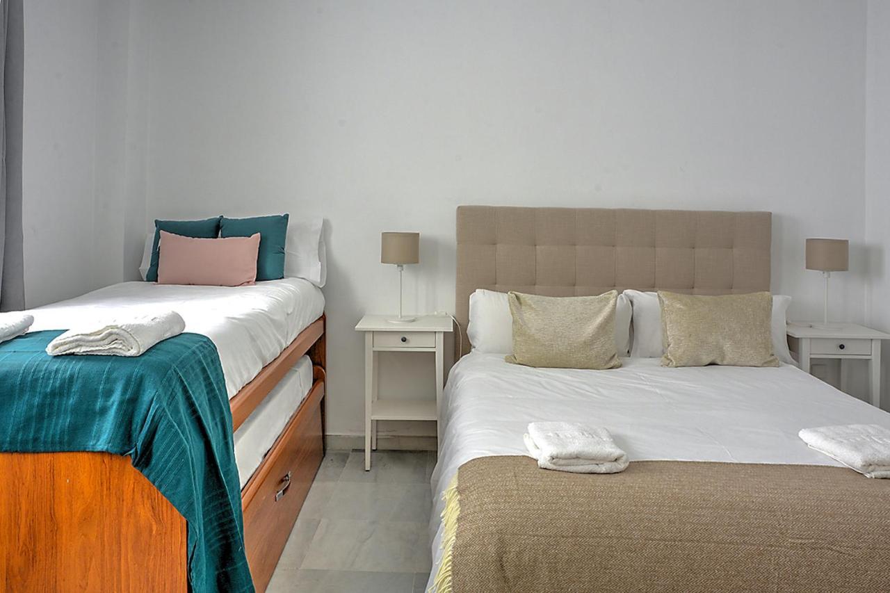 San Bernardo Family Apartment Севиля Екстериор снимка
