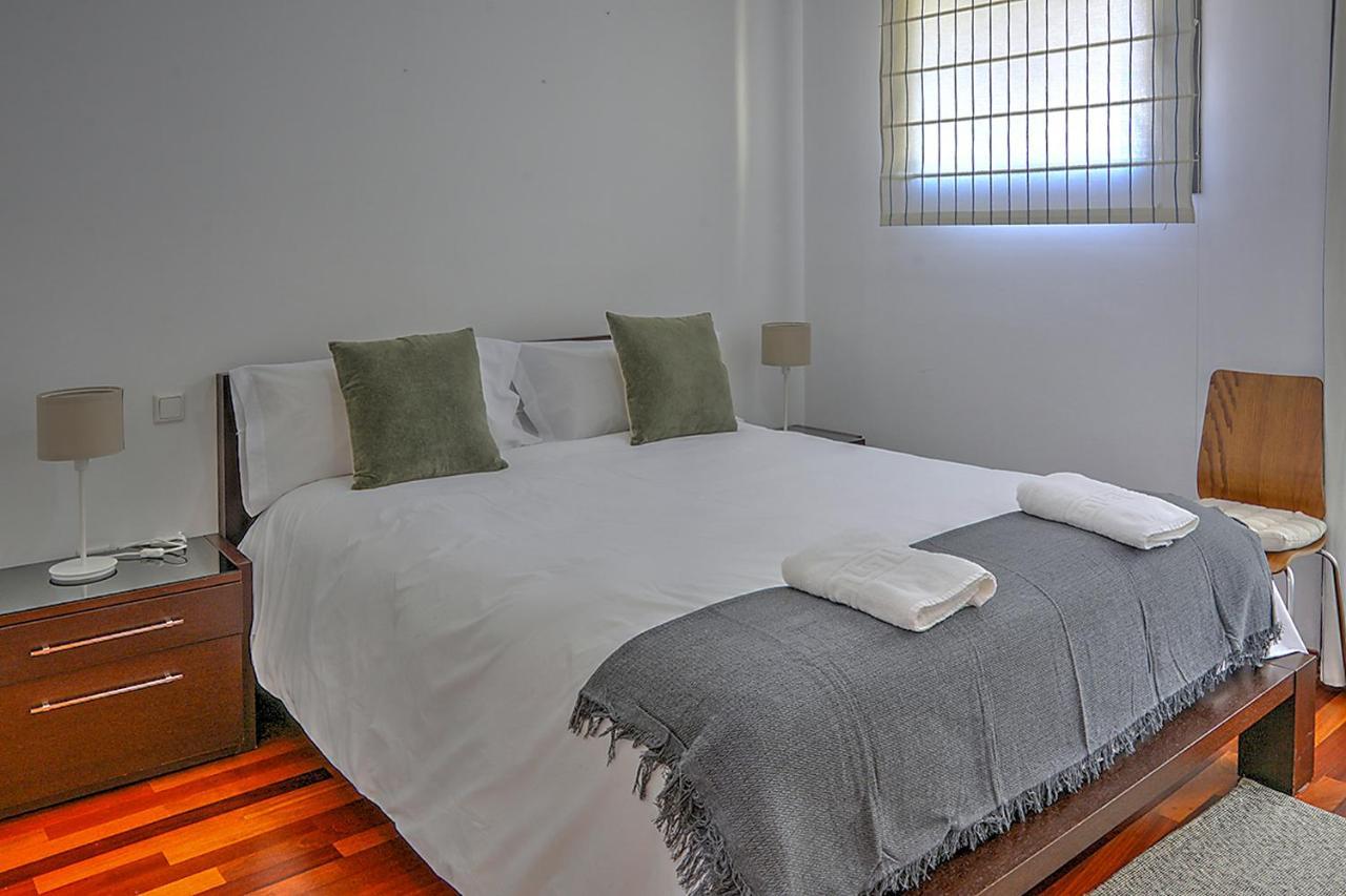 San Bernardo Family Apartment Севиля Екстериор снимка